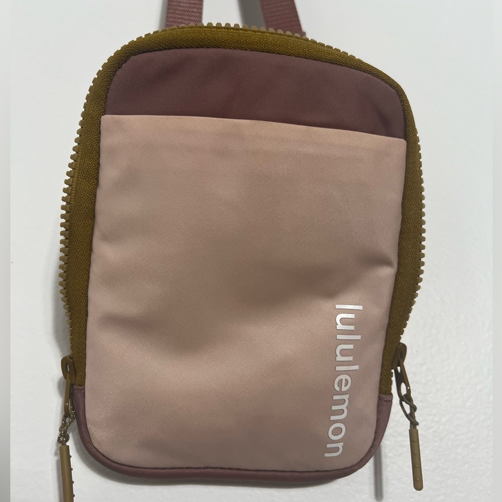 Lululemon Crossbody bag